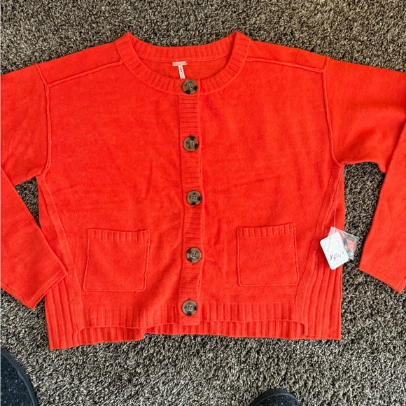 Free People Luna Cardigan Sweater, Red Alert, Small, NWT - Picture 4 of 14
